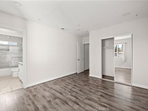 4816 Saturn, Los Angeles CA 90019