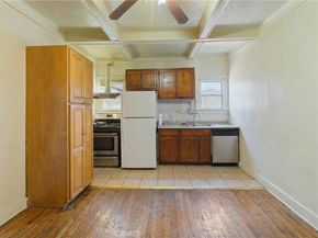 608 W 52nd, Los Angeles CA 90037