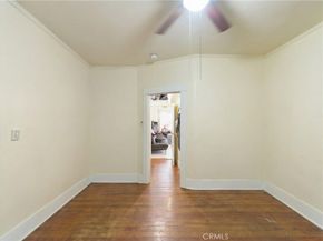 608 W 52nd, Los Angeles CA 90037