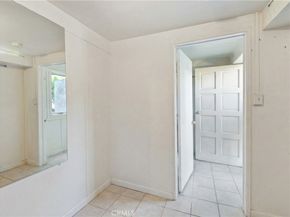 608 W 52nd, Los Angeles CA 90037