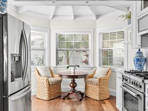 201 E 21st Street, Costa Mesa CA 92627