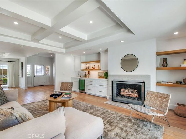 1120 Dolphin, Corona Del Mar CA 92625