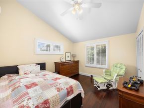 5010 Boston, La Crescenta CA 91214