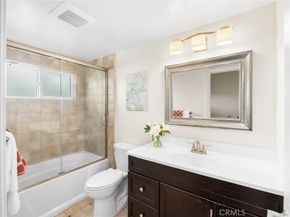 5010 Boston, La Crescenta CA 91214