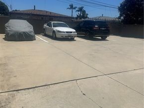 7782 Newman Avenue, Huntington Beach CA 92647