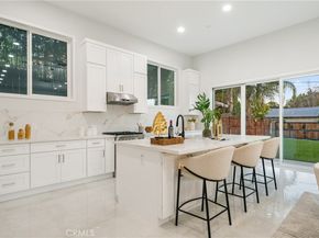 2926 Future, Los Angeles CA 90065