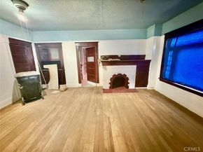 860 W 54th, Los Angeles CA 90037