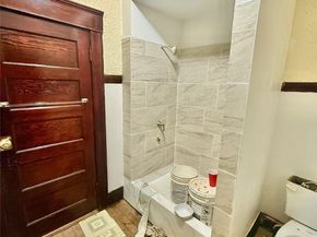 860 W 54th, Los Angeles CA 90037