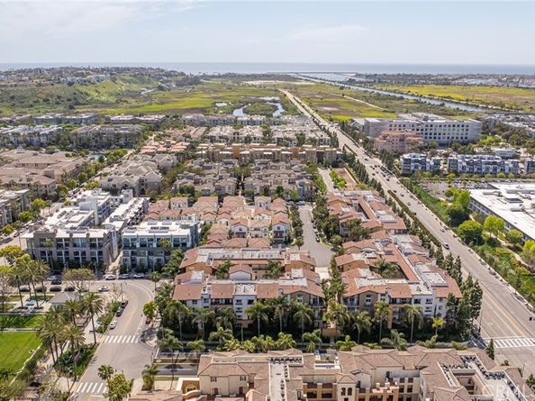 13031 Villosa Place 437, Playa Vista CA 90094