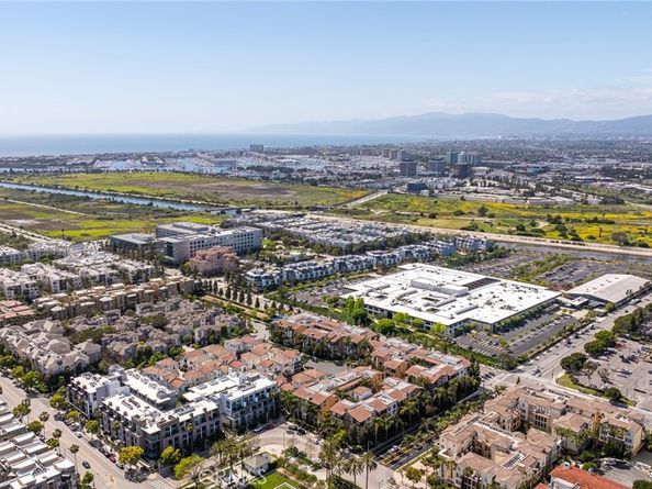 13031 Villosa Place 437, Playa Vista CA 90094