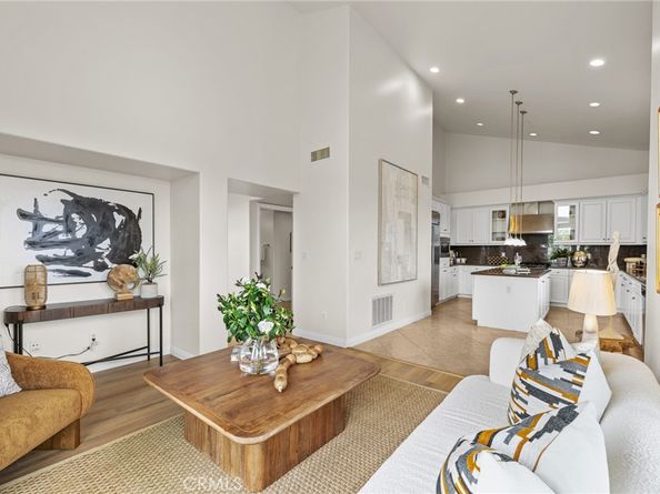 13031 Villosa Place 437, Playa Vista CA 90094