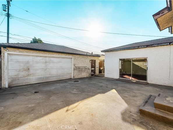 9044 Oak Street, Bellflower CA 90706