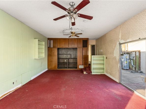 9044 Oak Street, Bellflower CA 90706