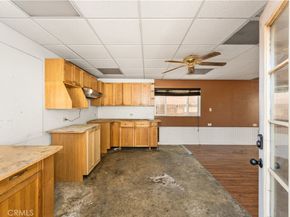 9044 Oak Street, Bellflower CA 90706