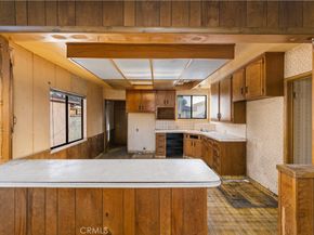 9044 Oak Street, Bellflower CA 90706