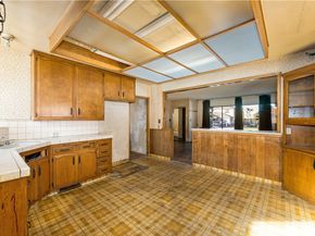 9044 Oak Street, Bellflower CA 90706