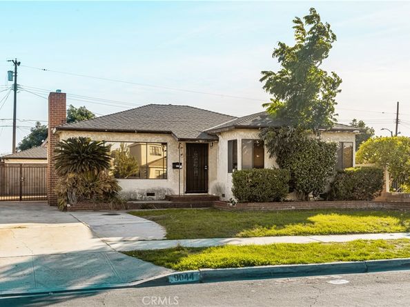 9044 Oak Street, Bellflower CA 90706