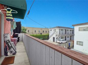 1147 Fedora Street, Los Angeles CA 90006