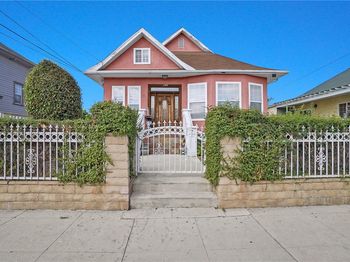 1147 Fedora Street