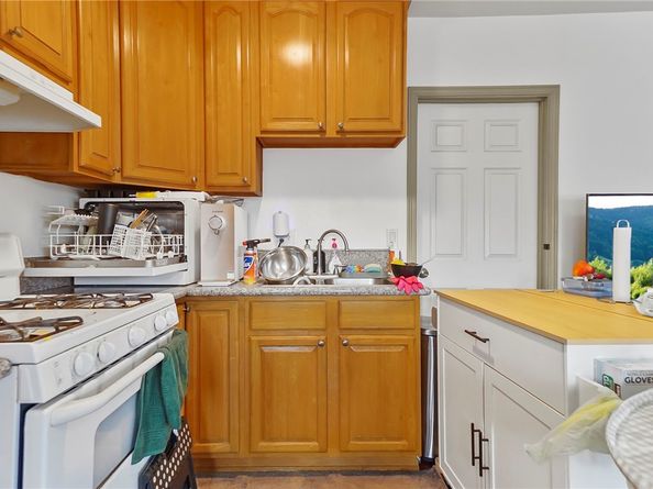 1147 Fedora Street, Los Angeles CA 90006
