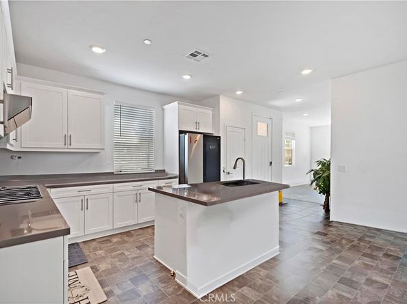 3662 Basanite, Ontario CA 91761
