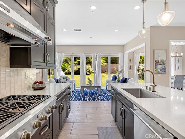 57 Stanza, Irvine CA 92620