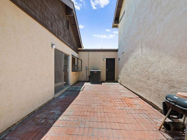 6771 Parkside Ave, San Diego CA 92139