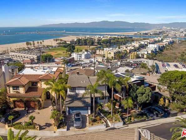 249 Rees Street, Playa Del Rey CA 90293