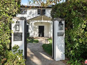256 N Barrington Avenue, Los Angeles CA 90049