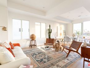 2512 Berkeley Avenue, Los Angeles CA 90026