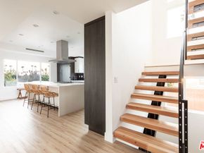2512 Berkeley Avenue, Los Angeles CA 90026