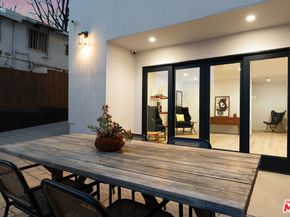 2512 Berkeley Avenue, Los Angeles CA 90026