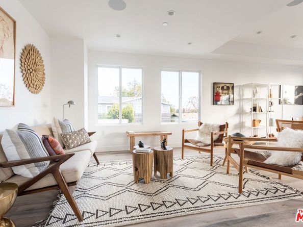 2512 Berkeley Avenue, Los Angeles CA 90026