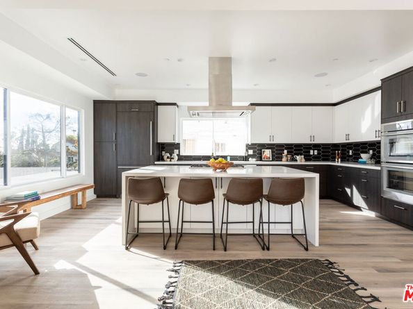 2512 Berkeley Avenue, Los Angeles CA 90026