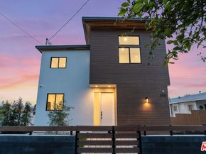 2512 Berkeley Avenue, Los Angeles CA 90026