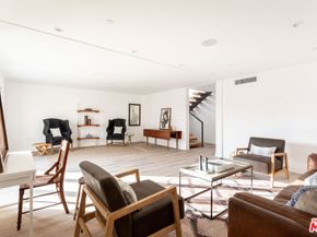 2512 Berkeley Avenue, Los Angeles CA 90026
