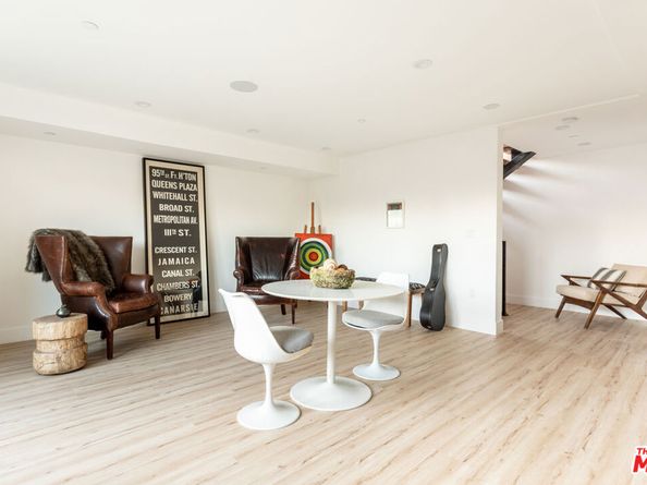 2512 Berkeley Avenue, Los Angeles CA 90026