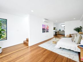 748 Brooks Avenue, Venice CA 90291