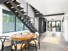 748 Brooks Avenue, Venice CA 90291