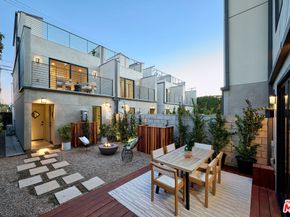 748 Brooks Avenue, Venice CA 90291