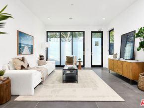 748 Brooks Avenue, Venice CA 90291