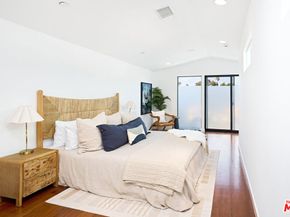 748 Brooks Avenue, Venice CA 90291