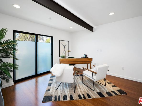 748 Brooks Avenue, Venice CA 90291
