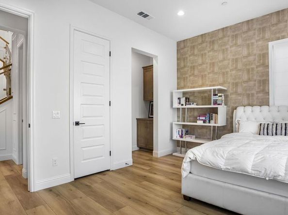 62 Poncho, Irvine CA 92602