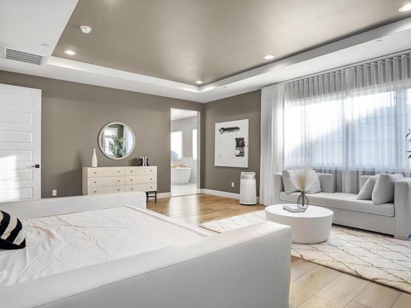 62 Poncho, Irvine CA 92602