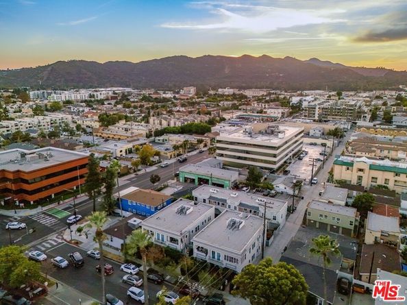 107 N Columbus Avenue, Glendale CA 91203