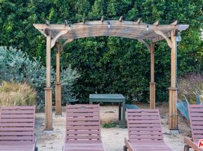 107 N Columbus Avenue, Glendale CA 91203