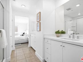 5257 N Rainier Way, Valley Village CA 91607