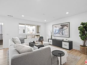 5257 N Rainier Way, Valley Village CA 91607