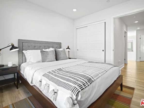5257 N Rainier Way, Valley Village CA 91607